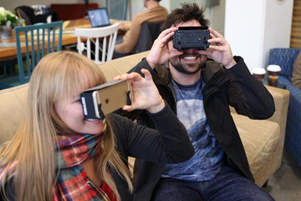 SMARTvr อุปกรณ์เปลี่ยนสมาร์ทโฟนเป็นแว่น VR