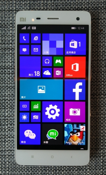 มาแล้ว ! Xiaomi Mi 4 รุ่นรัน Windows 10 อัพเดทได้เองไม่ต้องซื้อเครื่องใหม่