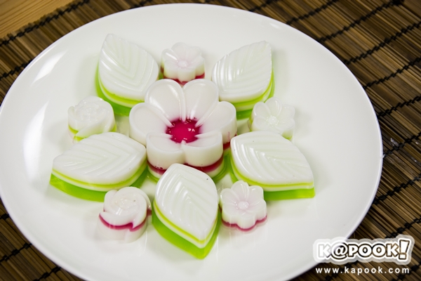 10 สูตรขนมไทยยอดนิยมแห่งปี 2558 หวานจนต้องบอกต่อ