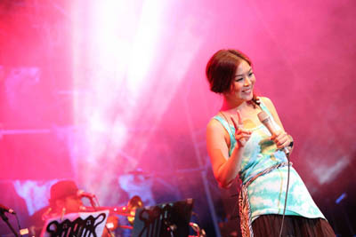 คอนเสิร์ต ซัมเมอร์ ฮิปปี้ คอนเสิร์ต ซัมเมอร์ ฮิปปี้