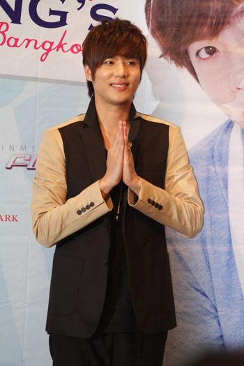 KIM-KYU-JONG10