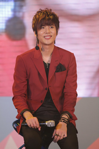 KIM-KYU-JONG16