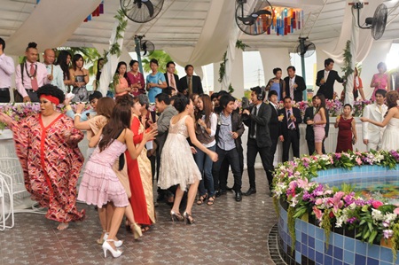 เจ้าสาวผมไม่ใช่ผี