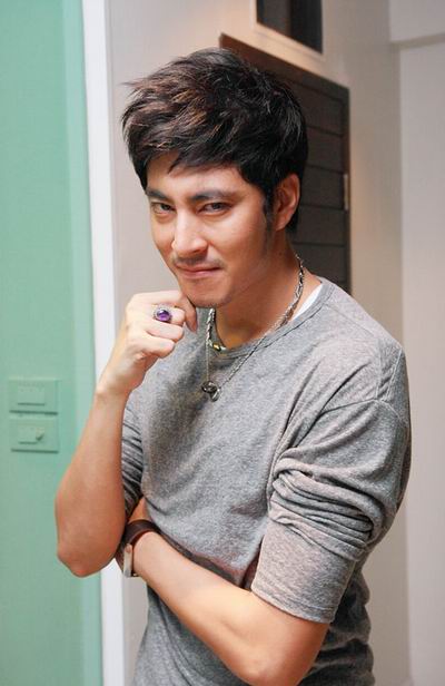 จุ๊บ อิทธิกร