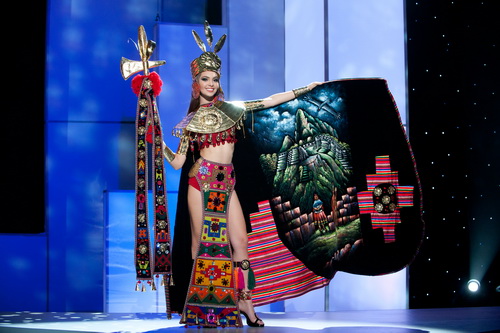 ชุดประจำชาติ Miss Universe 2011