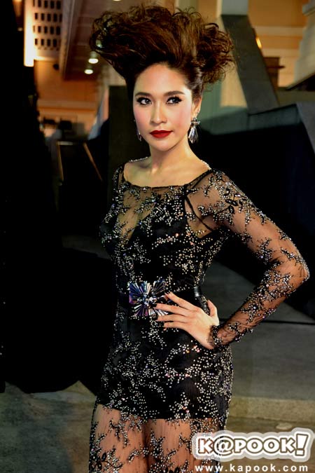 ไนน์เอ็นเตอร์เทนอวอร์ดส 2012