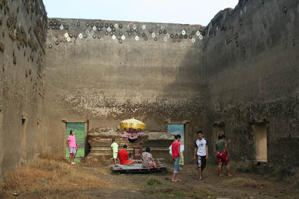 เมืองบาดาล เมืองบาดาล