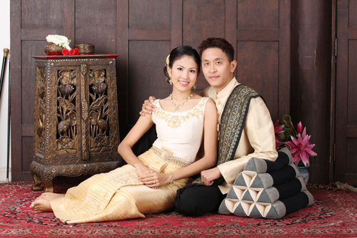 ชุดไทยพระราชทาน ชุดไทยพระราชทาน
