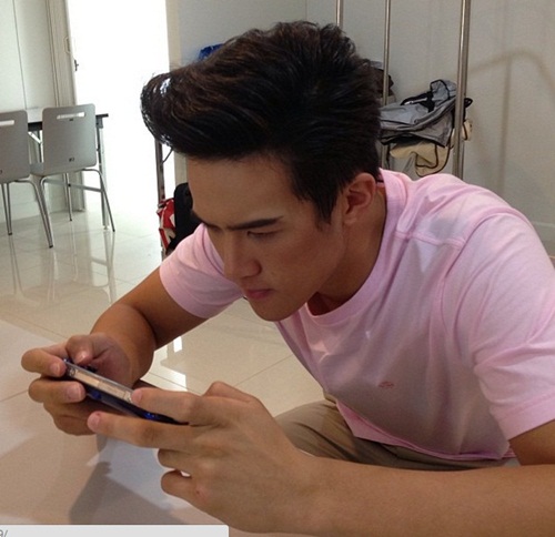 เจมส์ มาร์ เจมส์ มาร์