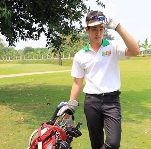 เจมส์ มาร์ เจมส์ มาร์
