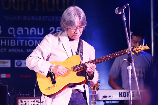 ชีวิตเพื่อดนตรี 50 ปี จิรพรรณ อังศวานนท์ ชีวิตเพื่อดนตรี 50 ปี จิรพรรณ อังศวานนท์