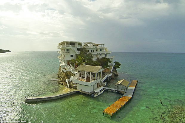Villa on Dunbar Rock Villa on Dunbar Rock