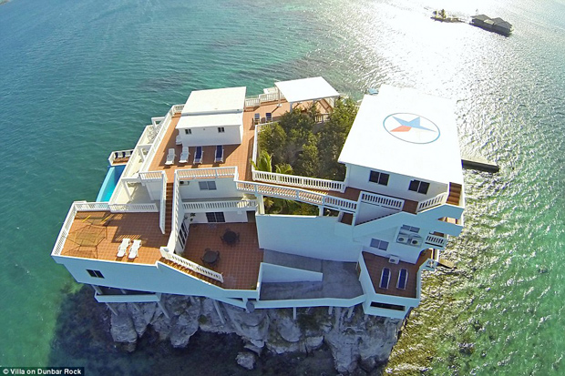 Villa on Dunbar Rock Villa on Dunbar Rock