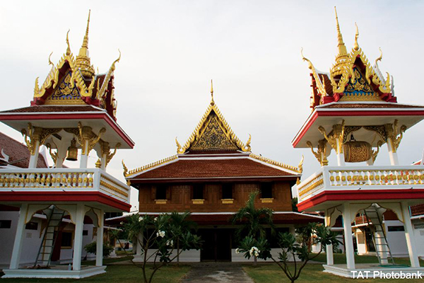 ไหว้พระ 9 วัด อ่างทอง เสริมสิริมงคลให้ชีวิต ไหว้พระ 9 วัด อ่างทอง เสริมสิริมงคลให้ชีวิต
