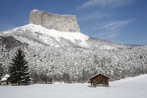 ภูเขา Mont Aiguille ประเทศฝรั่งเศส