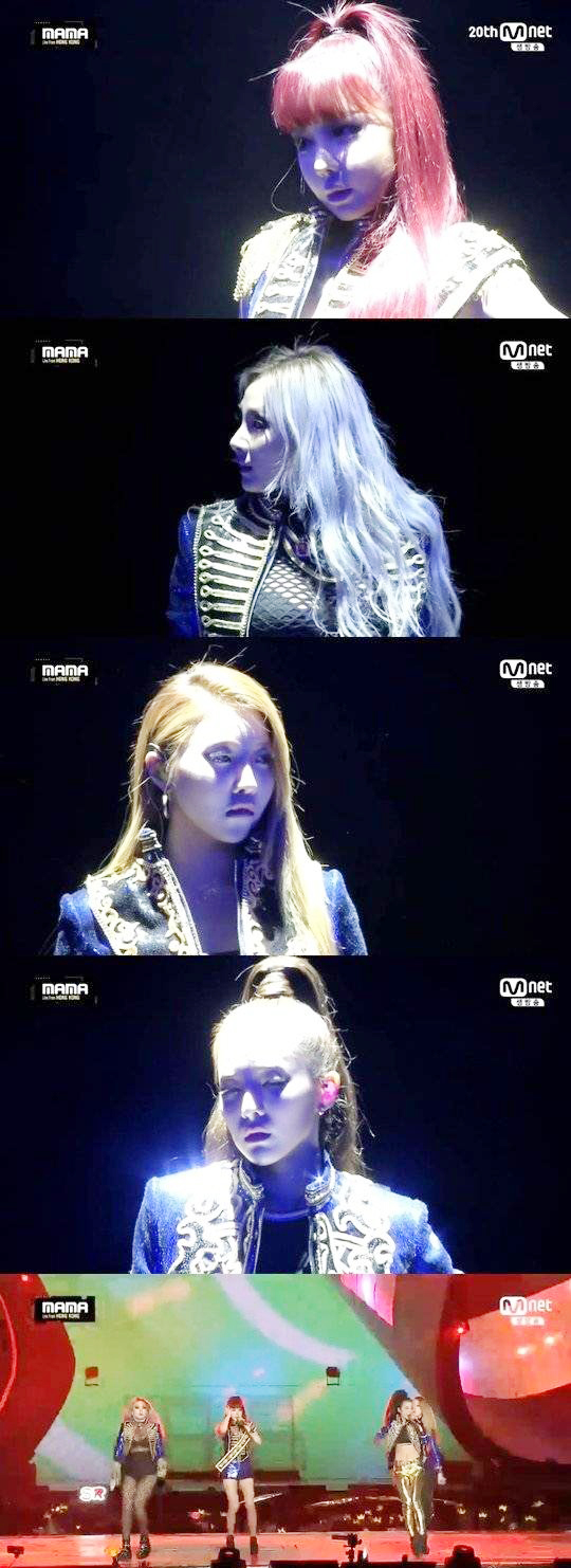 2NE1 ขึ้นโชว์ MAMA 2015 2NE1 ขึ้นโชว์ MAMA 2015
