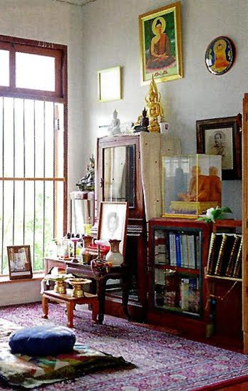 ห้องพระสไตล์โมเดิร์นใคร ๆ ก็มีได้ ห้องพระสไตล์โมเดิร์นใคร ๆ ก็มีได้