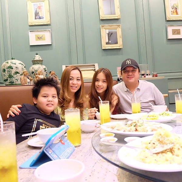 น้องแองจี้ ฐิติชา สมบัติพิบูลย์ น้องแองจี้ ฐิติชา สมบัติพิบูลย์