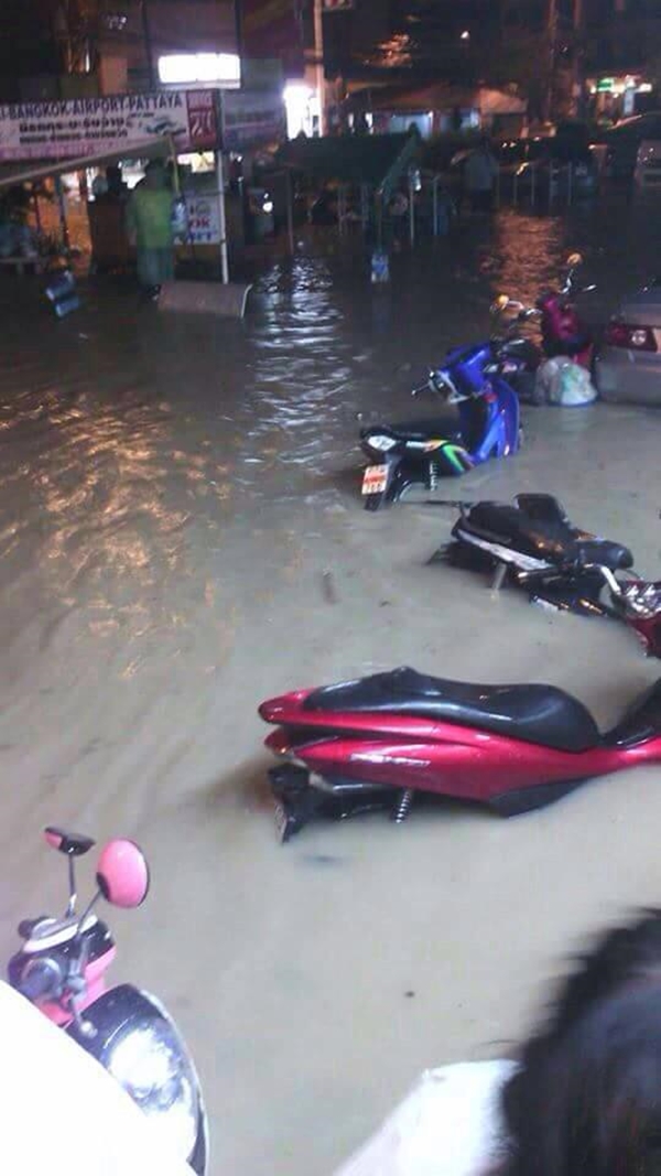 ประมวลภาพ-คลิปน้ำท่วมพัทยา ประมวลภาพ-คลิปน้ำท่วมพัทยา
