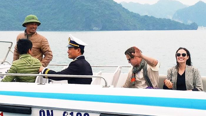 แองเจลินาเที่ยวไทย แองเจลินาเที่ยวไทย
