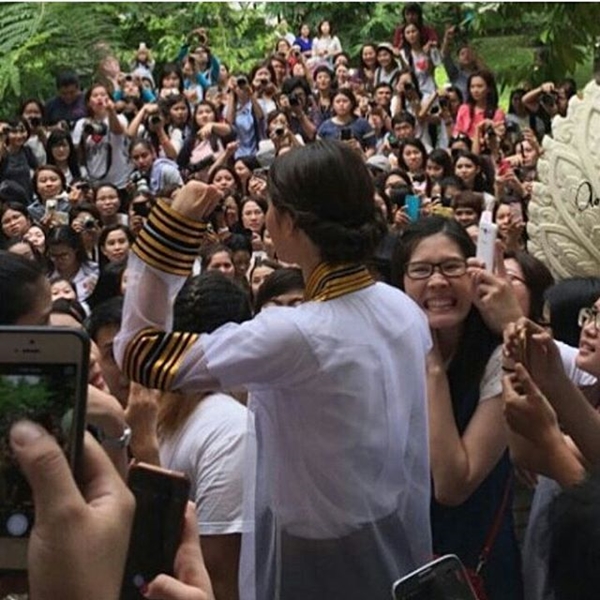 ญาญ่า ซ้อมรับปริญญา