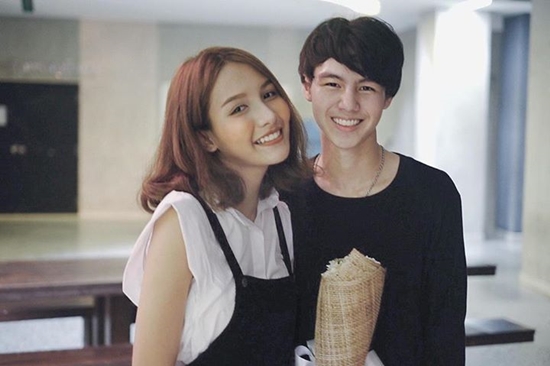 โบกี้ เดอะวอยซ์ อีกหนึ่งสาวเสียงดี แถมมีแฟนหล่อจนชาวเน็ตตามกรี๊ด โบกี้ เดอะวอยซ์ อีกหนึ่งสาวเสียงดี แถมมีแฟนหล่อจนชาวเน็ตตามกรี๊ด