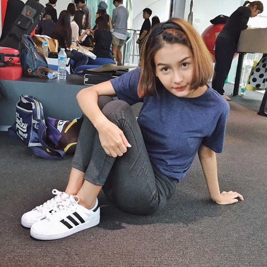 โบกี้ เดอะวอยซ์ อีกหนึ่งสาวเสียงดี แถมมีแฟนหล่อจนชาวเน็ตตามกรี๊ด โบกี้ เดอะวอยซ์ อีกหนึ่งสาวเสียงดี แถมมีแฟนหล่อจนชาวเน็ตตามกรี๊ด