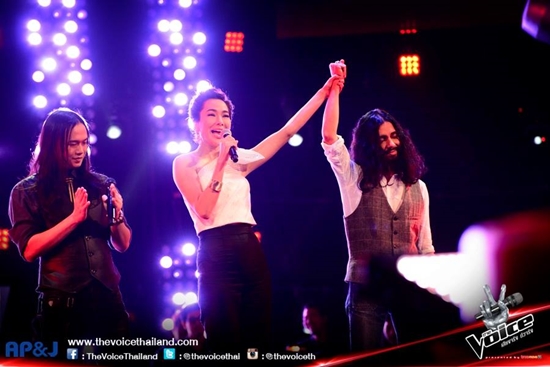 เดอะวอยซ์ 4 เปิดฉากแบทเทิลสุดมันส์ ! ตกรอบ 4 โดนสตีลไป 2 เดอะวอยซ์ 4 เปิดฉากแบทเทิลสุดมันส์ ! ตกรอบ 4 โดนสตีลไป 2