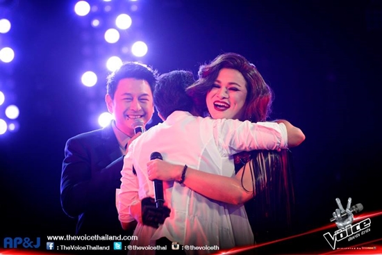 เดอะวอยซ์ 4 เปิดฉากแบทเทิลสุดมันส์ ! ตกรอบ 4 โดนสตีลไป 2 เดอะวอยซ์ 4 เปิดฉากแบทเทิลสุดมันส์ ! ตกรอบ 4 โดนสตีลไป 2