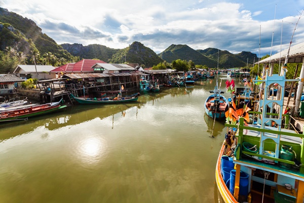 เที่ยวปราณบุรีเพลิน ๆ กับ 8 สถานที่ท่องเที่ยวยอดนิยม เที่ยวปราณบุรีเพลิน ๆ กับ 8 สถานที่ท่องเที่ยวยอดนิยม