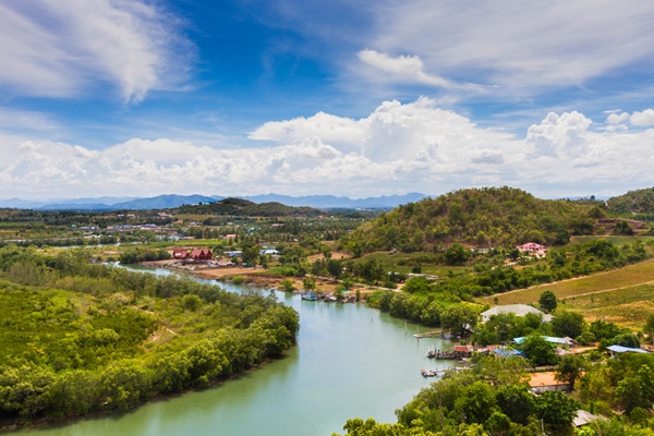 เที่ยวปราณบุรีเพลิน ๆ กับ 8 สถานที่ท่องเที่ยวยอดนิยม เที่ยวปราณบุรีเพลิน ๆ กับ 8 สถานที่ท่องเที่ยวยอดนิยม