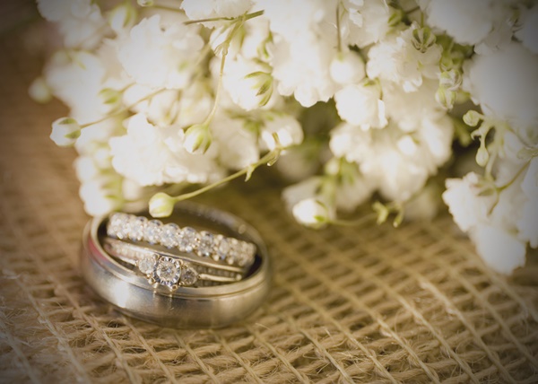 แหวนแต่งงานคู่ ไอเทมสุดเก๋ของคู่รักมีสไตล์