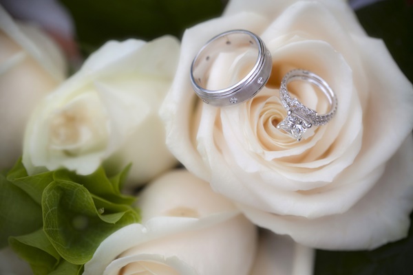 12 แหวนแต่งงานคู่ สื่อรักสัมผัสถึงหัวใจ