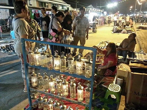 ชวนเที่ยวชม ช้อป ชิม ที่ถนนคนเดินสังขละบุรี