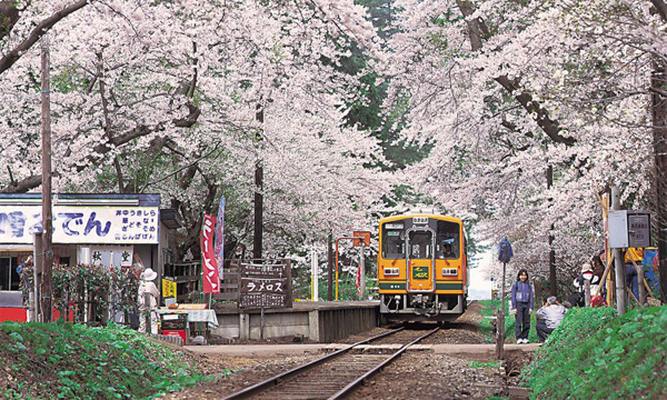 ตะลุยเที่ยวทั่วญี่ปุ่นด้วย 10 เส้นทางรถไฟปู๊น...ปู๊น 