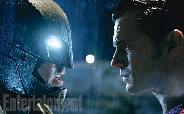 แบทแมน-ซูเปอร์แมน ประชันหน้าในภาพใหม่ Batman v Superman
