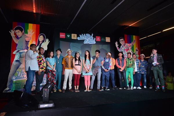 นิว-แจ๊ส นำทีม มนต์เลิฟสิบหมื่น เปิดวิกหนังกลางแปลงสุดฮา นิว-แจ๊ส นำทีม มนต์เลิฟสิบหมื่น เปิดวิกหนังกลางแปลงสุดฮา