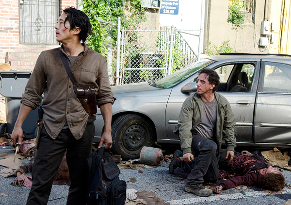 เฉลยแล้ว ! ปริศนาคาใจ Walking Dead ซีซั่น 6 [สปอยล์]