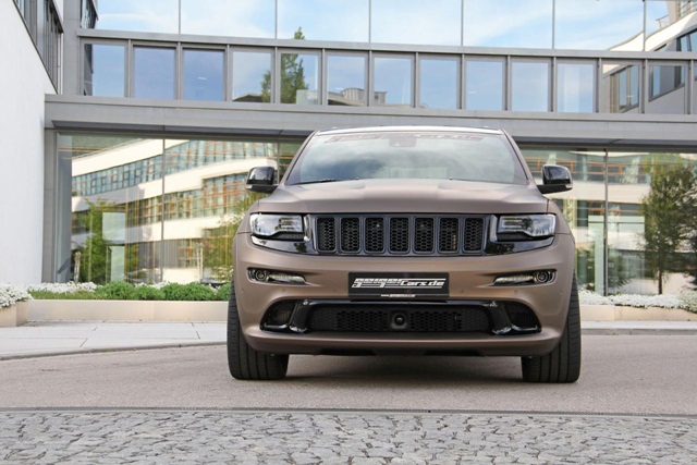 Jeep Grand Cherokee SRT