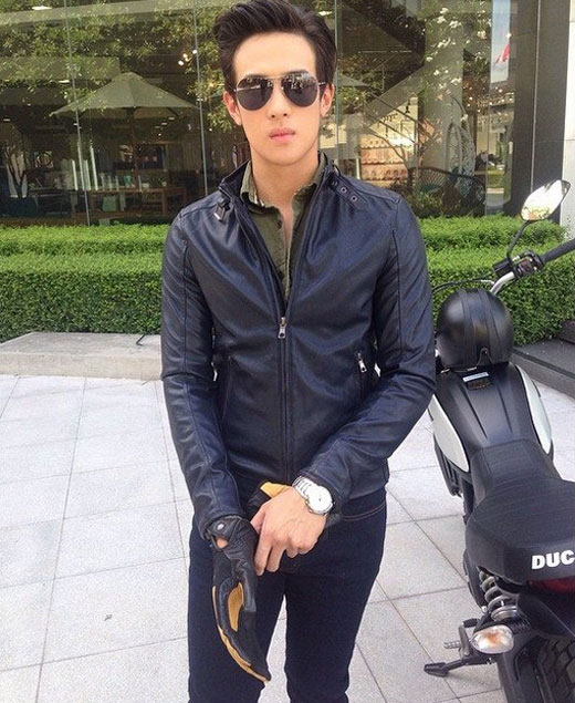 เจมส์ มาร์ เจมส์ มาร์
