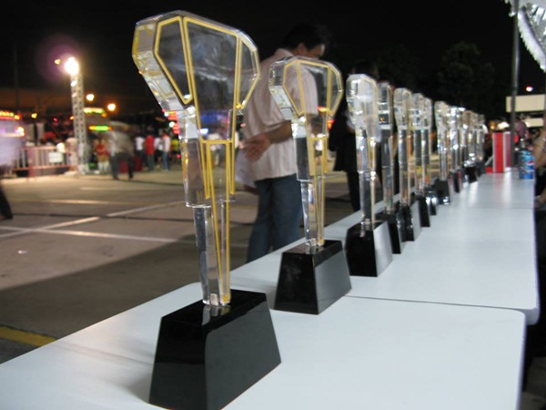 BUS & TRUCK 2015 BUS & TRUCK 2015