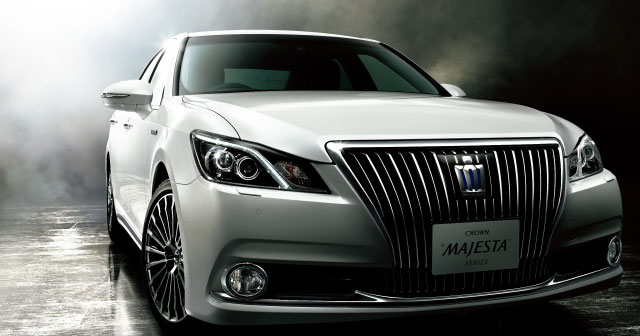 Toyota Crown 2016