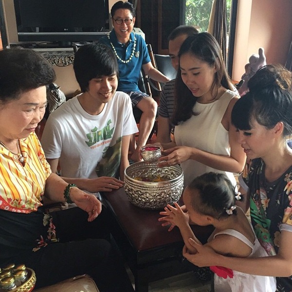 น้ำมนต์ ปรวัธน์ น้ำมนต์ ปรวัธน์