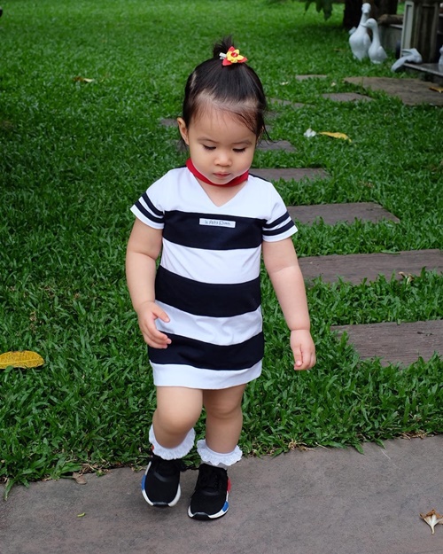 น้องมายู ในชุดบิกินี่ น้องมายู ในชุดบิกินี่