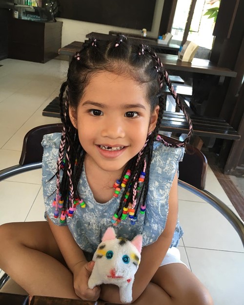 น้องนาวา ลูกสาวแม่อ้อม พิยดา น้องนาวา ลูกสาวแม่อ้อม พิยดา