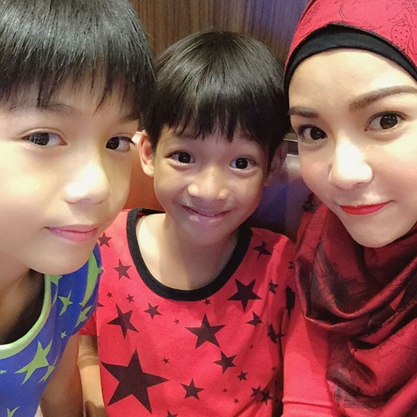 น้องปิ๊ปโป้ น้องปาแปง ลูกชายแม่ นุ๊ก สุทธิดา น้องปิ๊ปโป้ น้องปาแปง ลูกชายแม่ นุ๊ก สุทธิดา