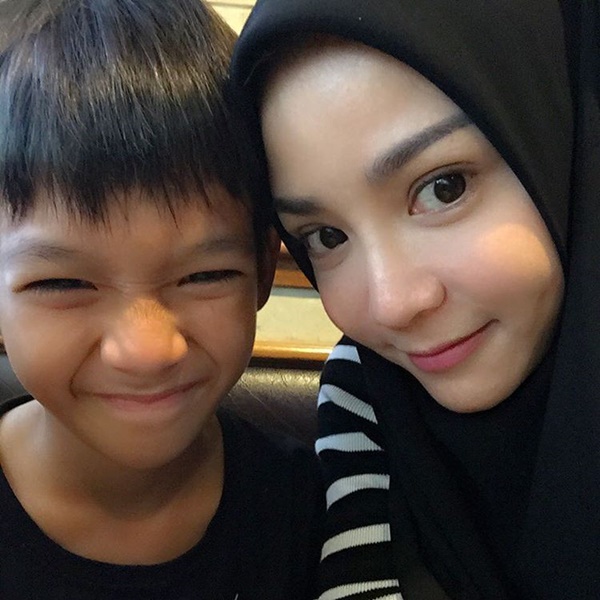 น้องปิ๊ปโป้ น้องปาแปง ลูกชายแม่ นุ๊ก สุทธิดา น้องปิ๊ปโป้ น้องปาแปง ลูกชายแม่ นุ๊ก สุทธิดา