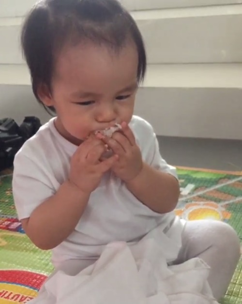 น้องออกู๊ด น้องออกู๊ด
