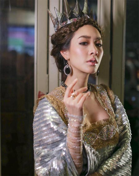 ทรงผมเปียออกงาน ทรงผมเปียออกงาน