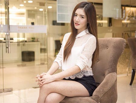 แกรนด์ เดอะสตาร์ แกรนด์ เดอะสตาร์